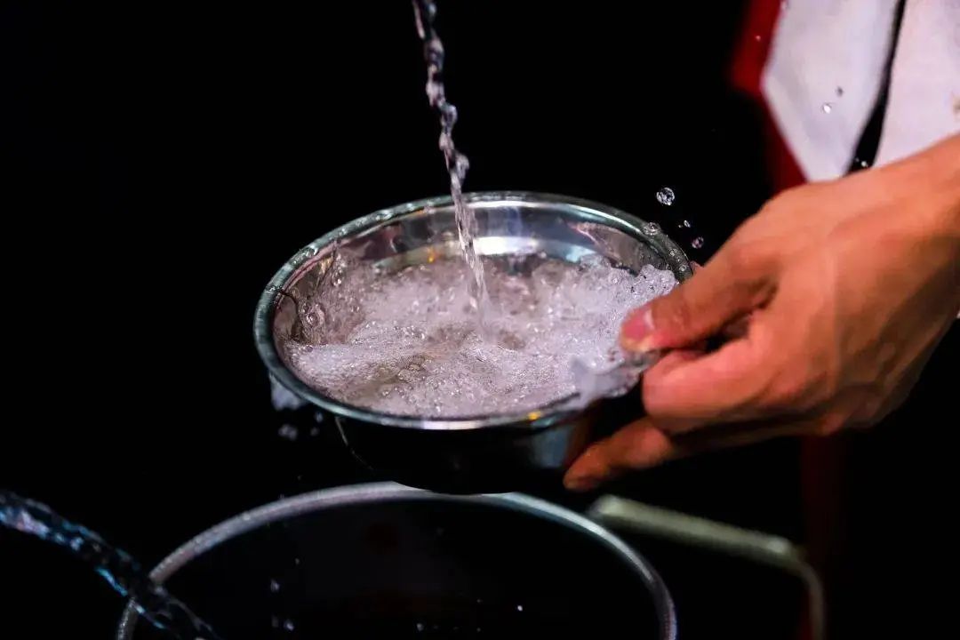 白酒风格的形成由什么决定？