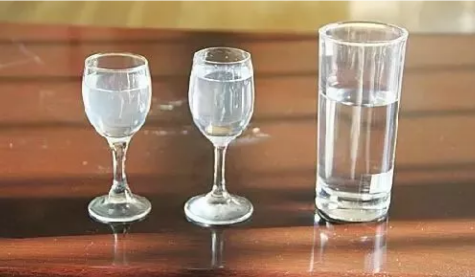 白酒混浊.png 白酒混浊.png