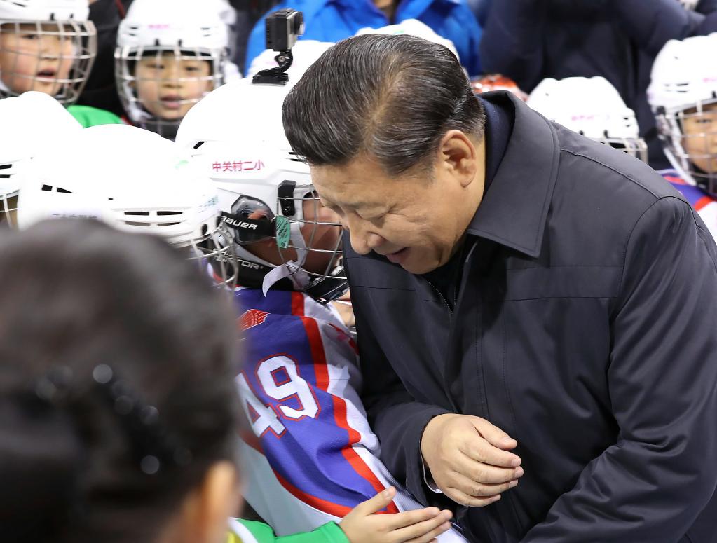 习近平的滑冰往事.jpg