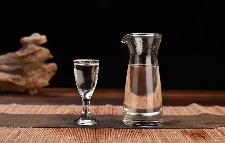 喝酒与品酒：一字之差，天壤之别