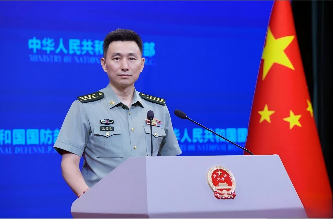 国防部发言人.jpg 国防部:2026年全军院校计划招收约1.75万名普通高中毕业生(图1)