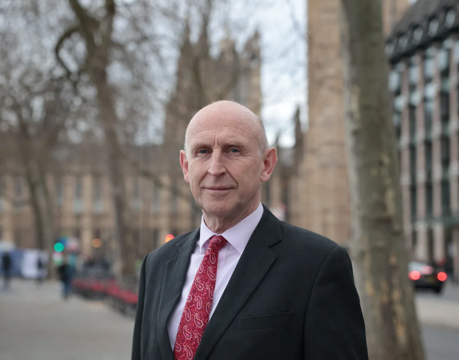 图片 “为了英国的利益,我会和特朗普硬钢!”伯纳姆放狠话:国家领导人就得这么做(图8)